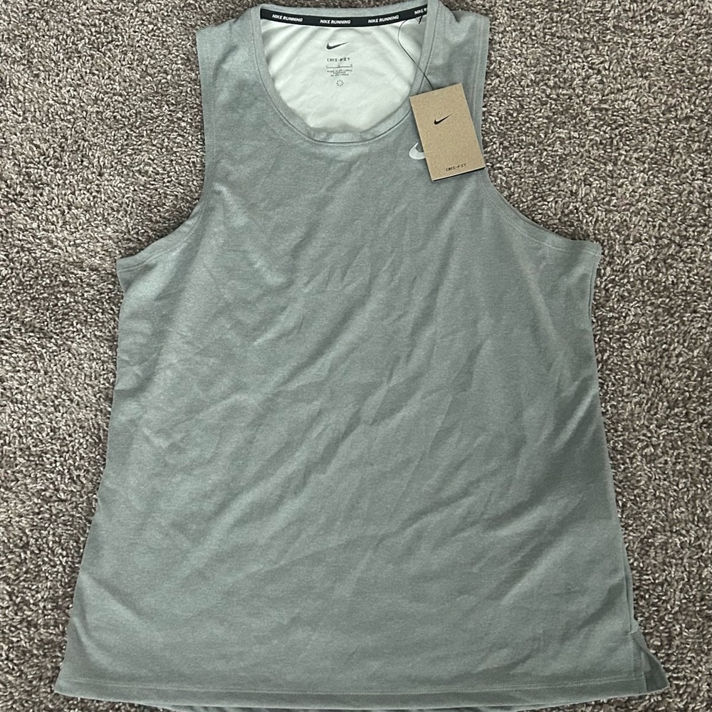 Nike Men’s Sleeveless Training Tank - Light Gray